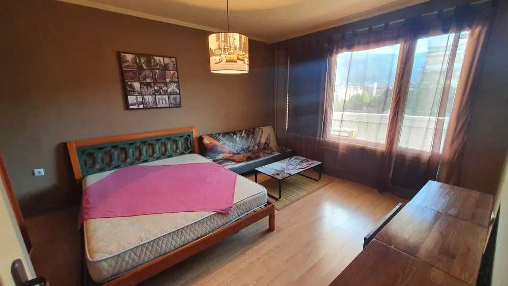 Дава се под наем Двустаен апартамент в София, Красно село - 60 кв.м за 400 € - Снимка #2