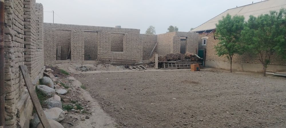 uy sotiladi tayor joy