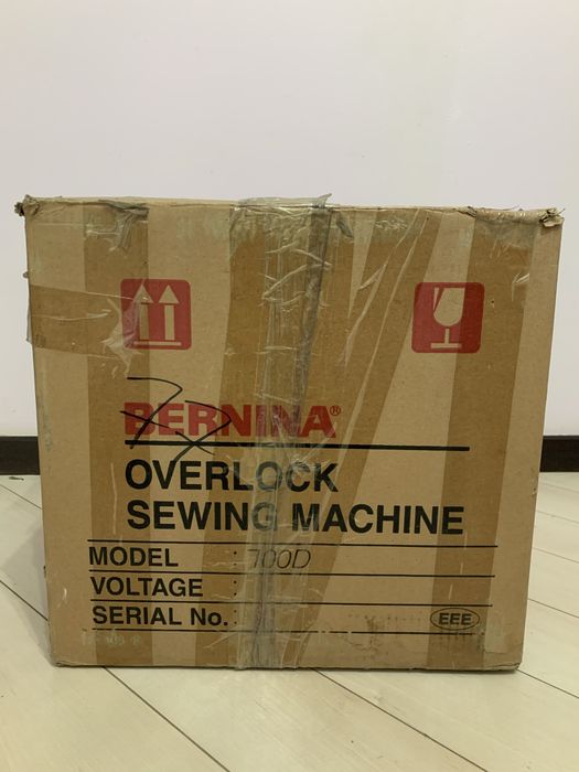 Оверлок Bernina 700D почти новый
