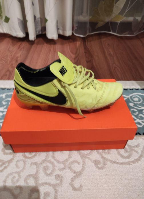 Бутсы Найк темпо