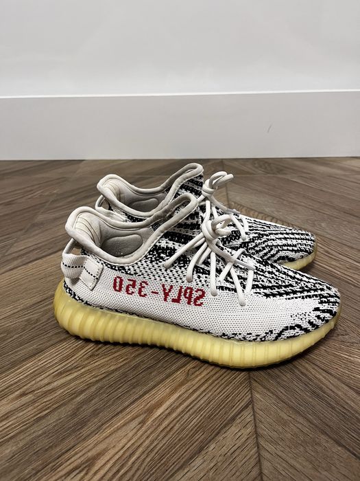 Adidas Yeezy Boost 350 V2 Zebra