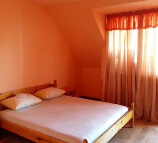 Дава се под наем Тристаен апартамент в Пловдив, Прослав - 90 кв.м за 300.9 € - Снимка #2