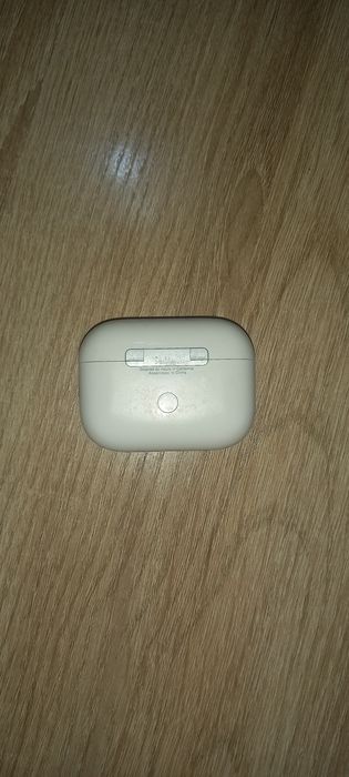 Продам AirPods Pro