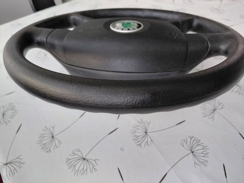 Волан с airbags за шкода фабиа