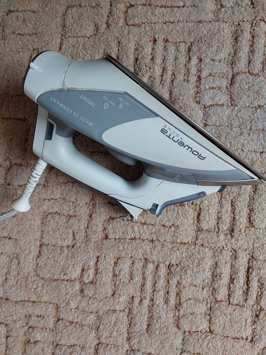 Утюг бытовой домашний