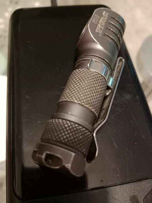 Маленький фонарик, без ремешка .