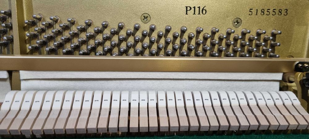 Почти ново Yamaha пиано (Ямаха)