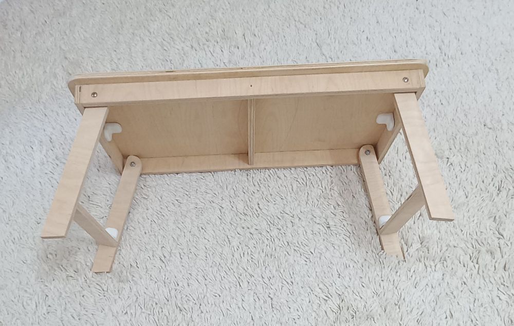 Продам мини-столик для постели