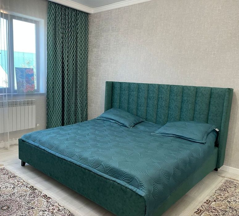 Кровать Line в мягкой обивке