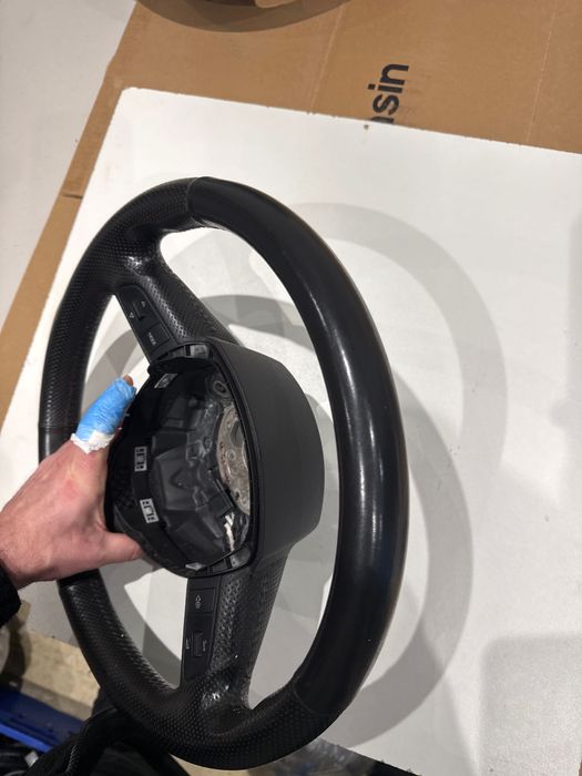 Audi A3-4-5-6 кожен волан Ауди А3-4-5-6