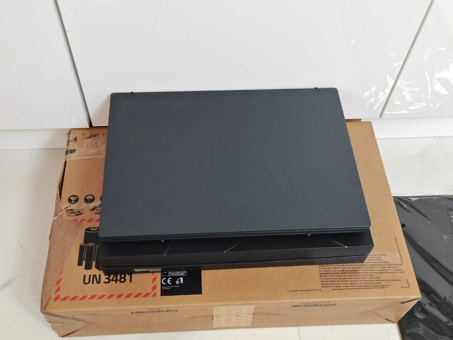 ASUS Zenbook Duo 14 OLED - Impecabil