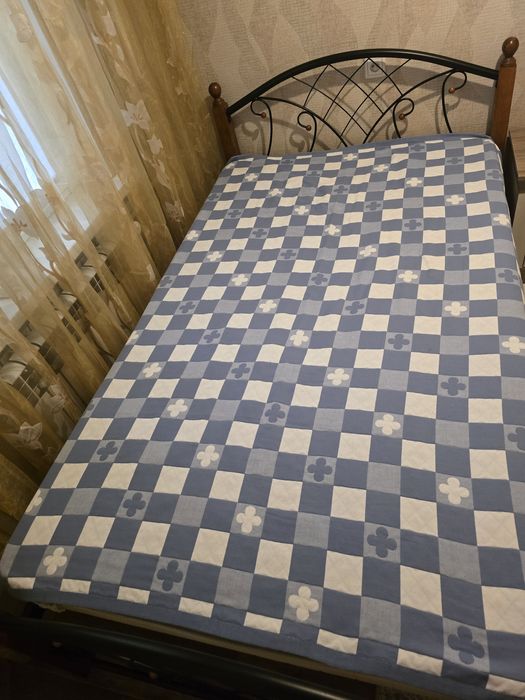 Продам кровать и матрас