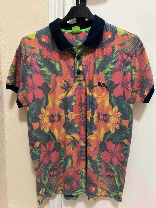 Тениска многцветна BOSS - като нова