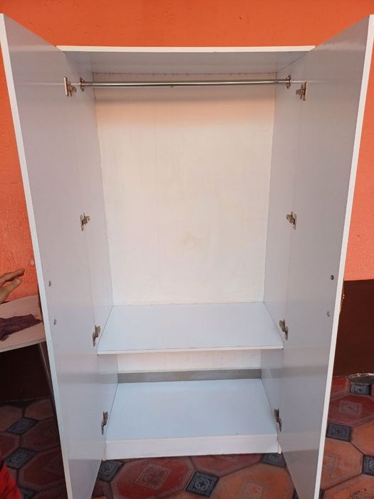 Shkaf yangidek sastayana zor