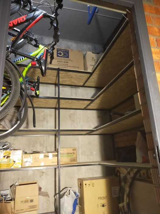 Стеллажи в кладовку