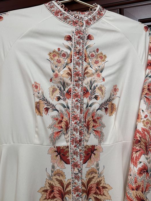 Продаю корейское платье