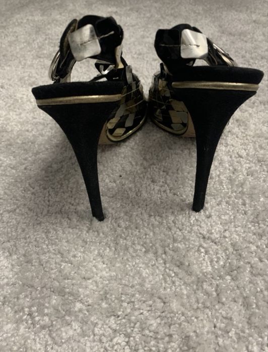 Sandale Dolce & Gabbana marimea 38