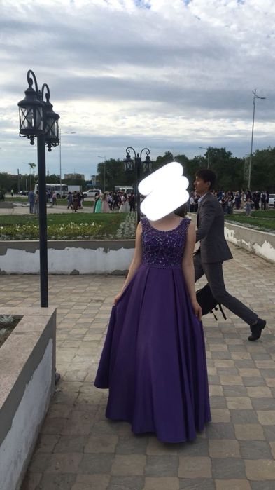 Платья на выпускные  вечера, Тойга