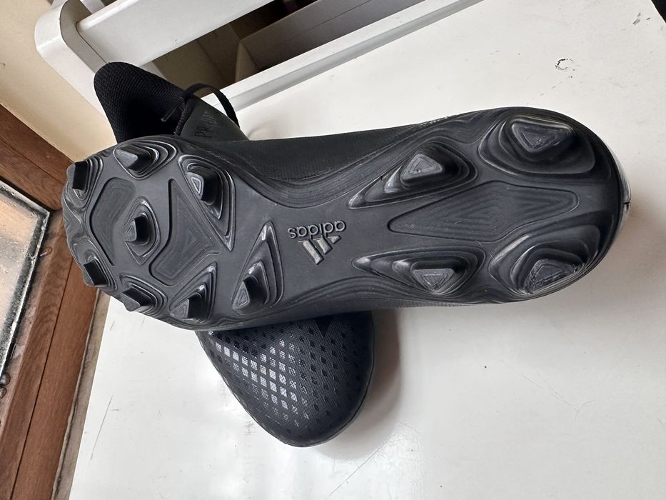 Футболни бутонки