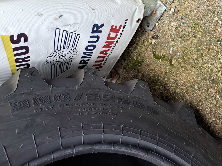 Anvelope TRACTOR 380/85R28 CEAT anvelope radiale noi 14.9R28