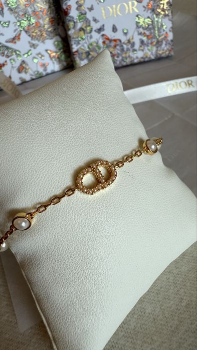 Bratara Dior aurie