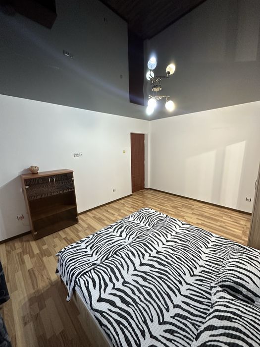 Inchiriez apartament 2 camere decomandat