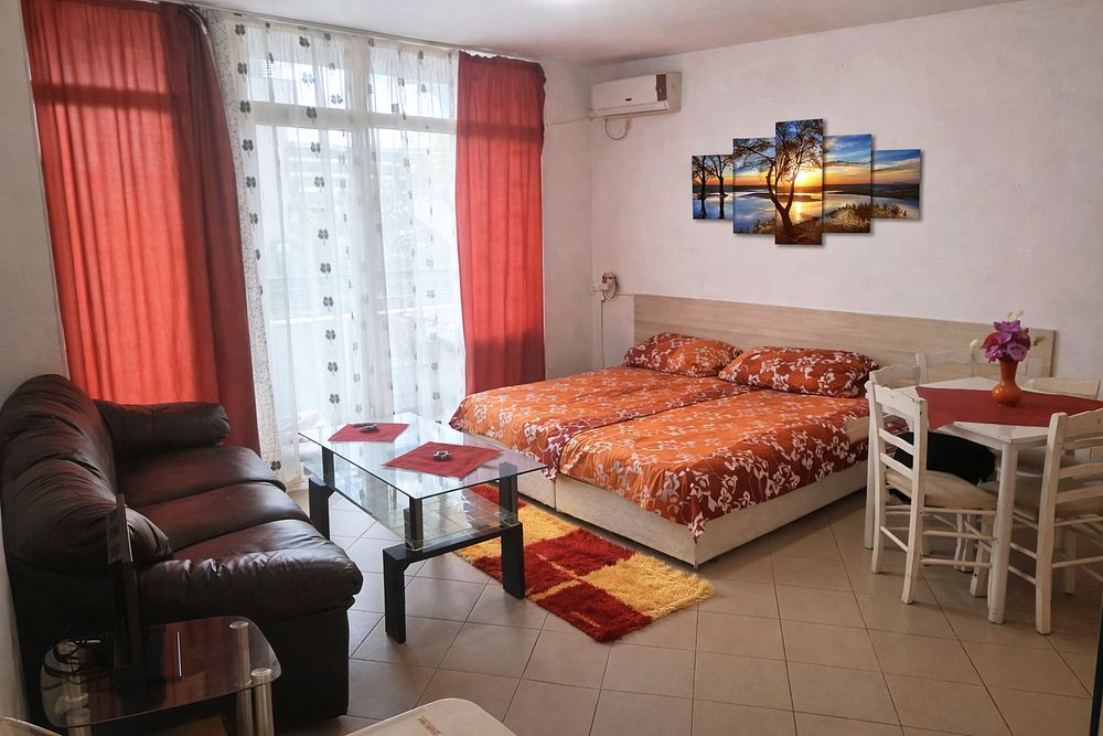 Студиа под наем за сезона