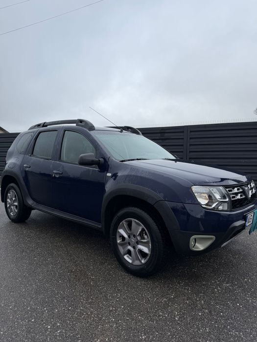 Vând Dacia Duster 2014
