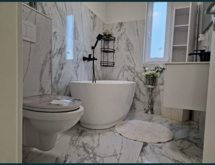 Proprietar- vand apartament mobilat cu 2 camere Calea Urseni