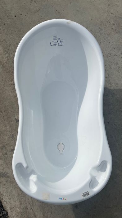 Cădiță bebe , perfecta atat pentru baietei cat si pentru fetite