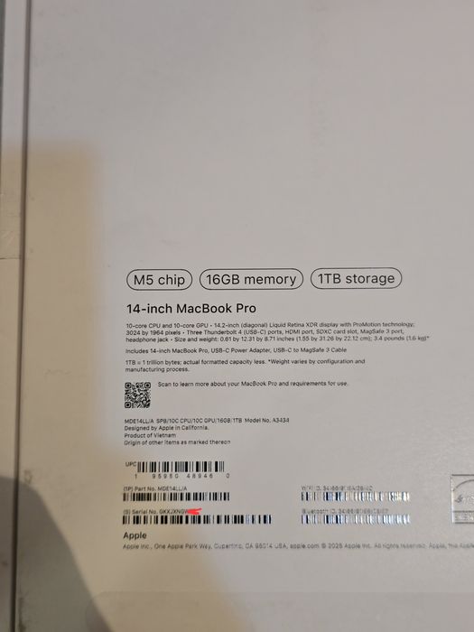 MacBook Pro 14 M5 16/1TB 9 циклов