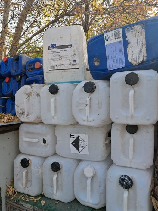 Прадаю конистра 10л.20л.35л