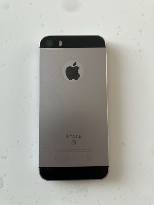 Iphone 5se 32Gb оригинальный