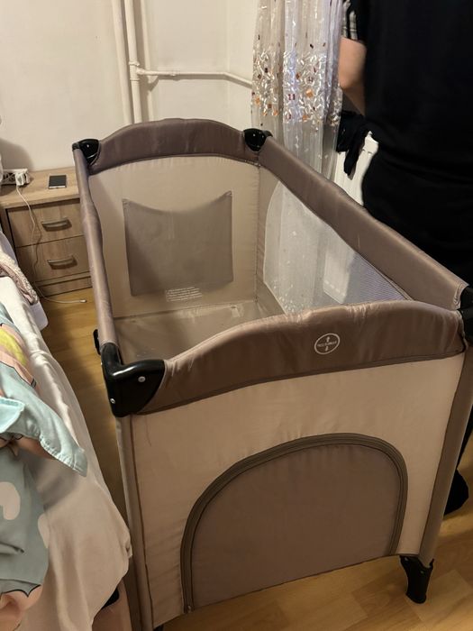 Patut bebe pliabil JUJU