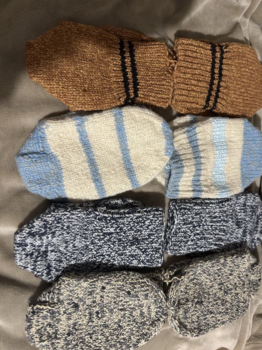 Ръчно плетени вълнени чорапи