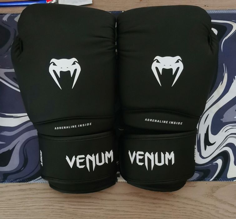 Manusi Box Venum