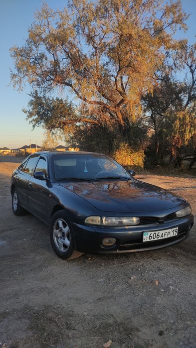 Продам Митсубиси Галант не срочно