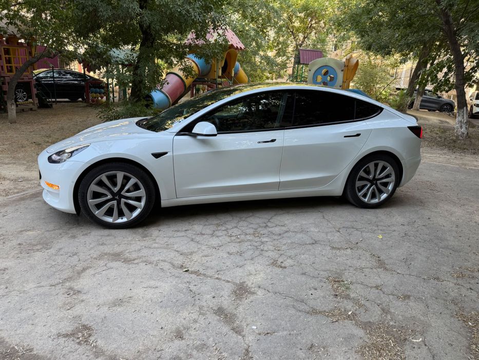 TESLA MODEL 3 2021 dual motor. Возможен обмен