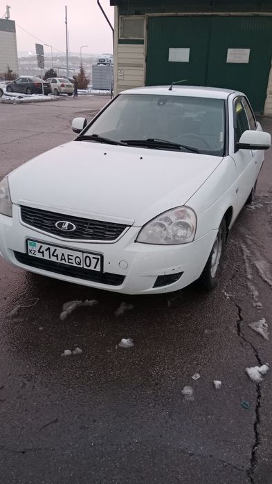 Продам хорошую машину