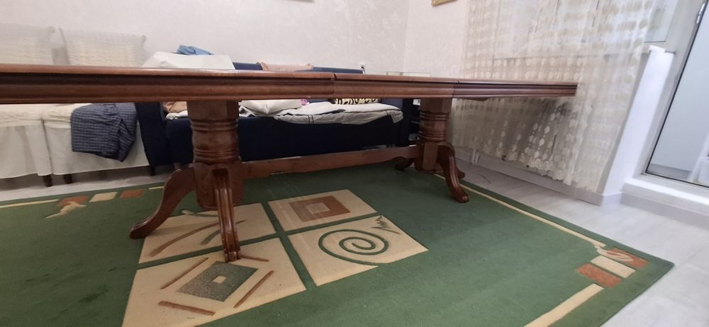 продается стол малайзия