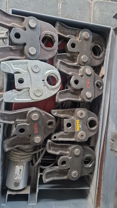 Aparat de sertizat tevi RIDGID