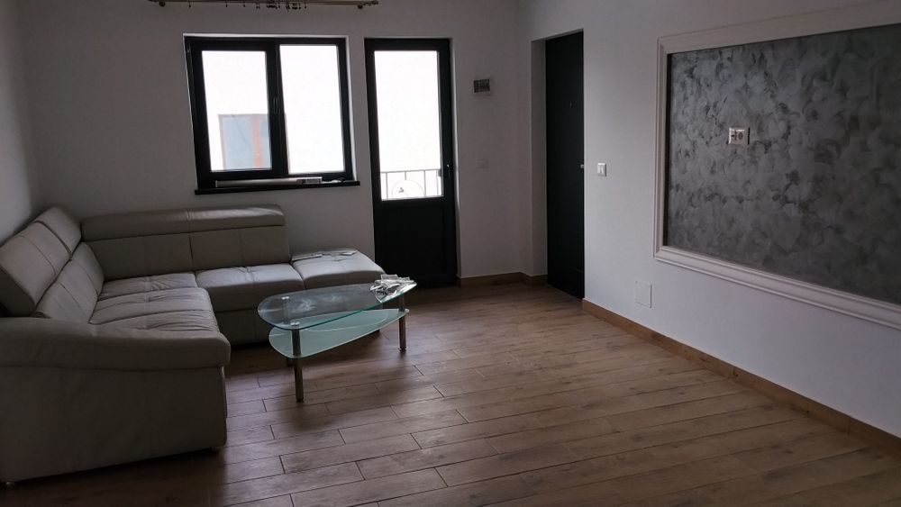 Apartamente de vanzare