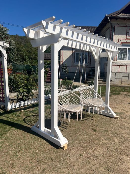 Pergola cu leagan