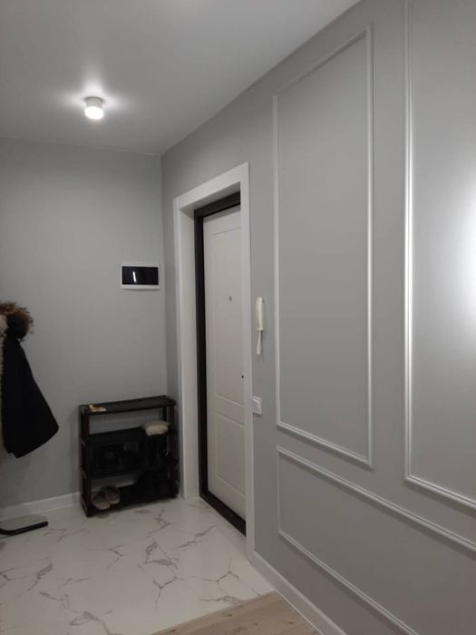 Девушку на подселение