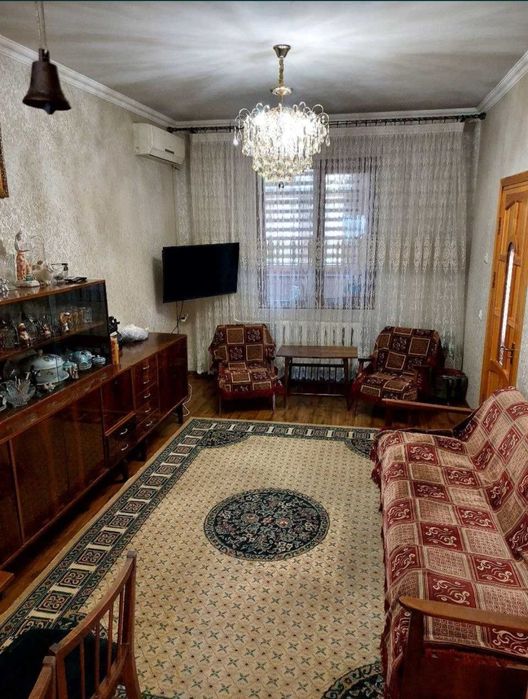 Продаётся 3/2/4 Юнусабад-12, Джангл ресторан,метро Туркистон