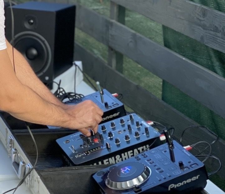 Set Dj   Xone 22 + Pioneer  CDJ 350 + Flightcase