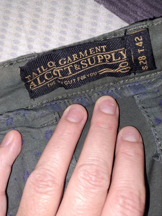 Pantaloni adolescenti