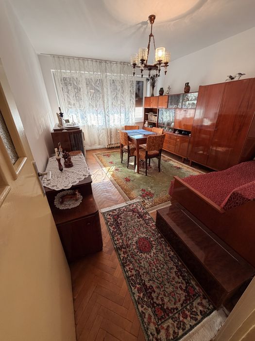 Apartament 3 camere - Lugoj - zona Universitatea Dragan