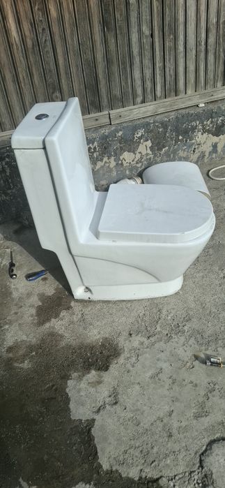 Запчасти от унитаза Niersi
