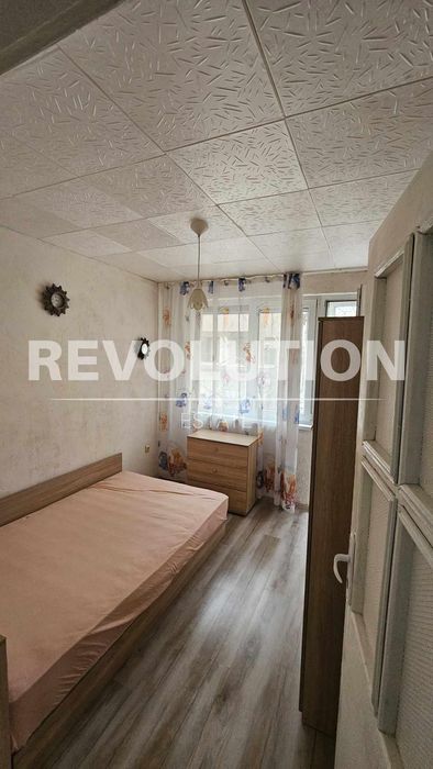 Дава се под наем Тристаен апартамент в Варна, Колхозен пазар - 73 кв.м за 448.8 € - Снимка #4